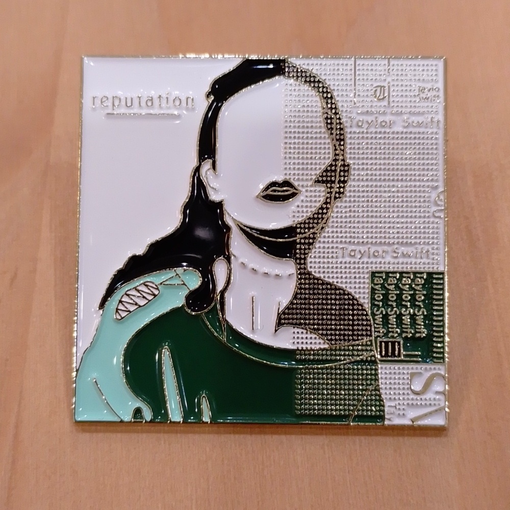 🆕 Taylor Swift Reputation Enamel Pin Brooch